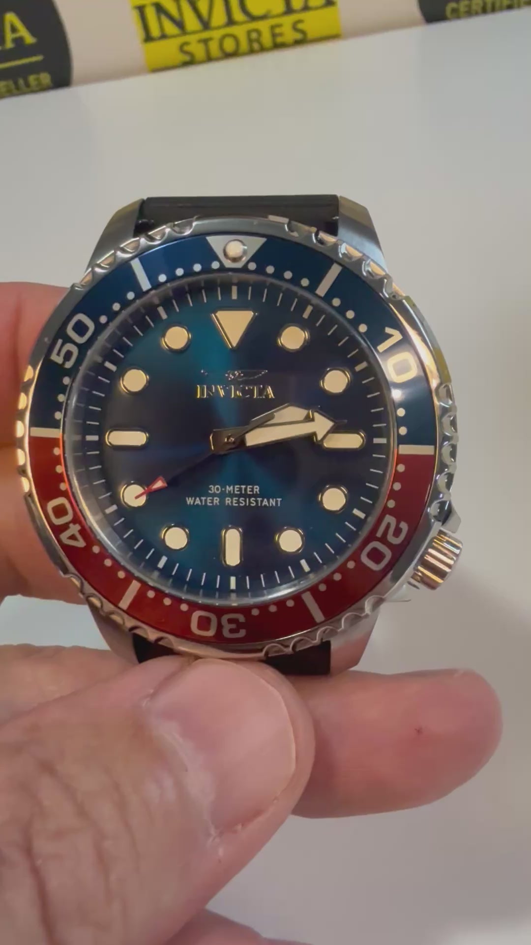 Invicta Mens Pro Diver 48mm Silicone band 