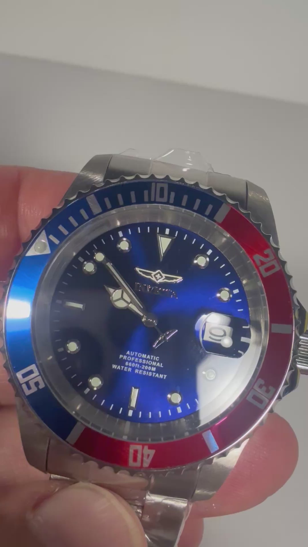 Invicta Men’s Pro Diver Bathyos Automatic Watch - 43mm, Steel Pepsi (5053OBXL) video